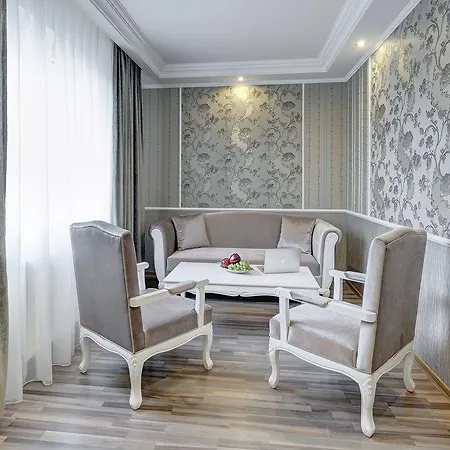 Boutique Diama 4* Mratín