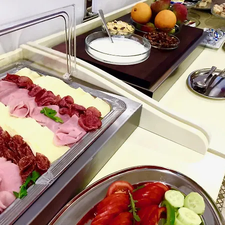 ホテル Boutique Diama Mratín