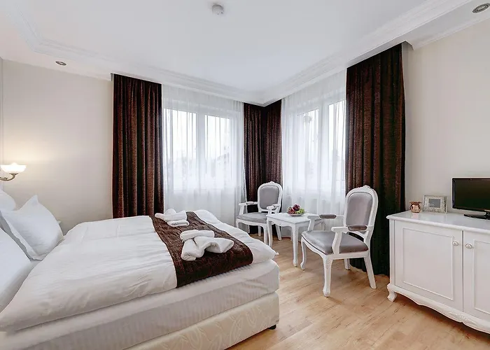 Boutique Diama 4* Mratín