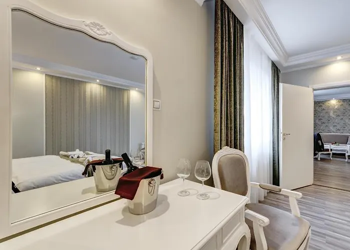 Boutique Diama Hotel Mratín